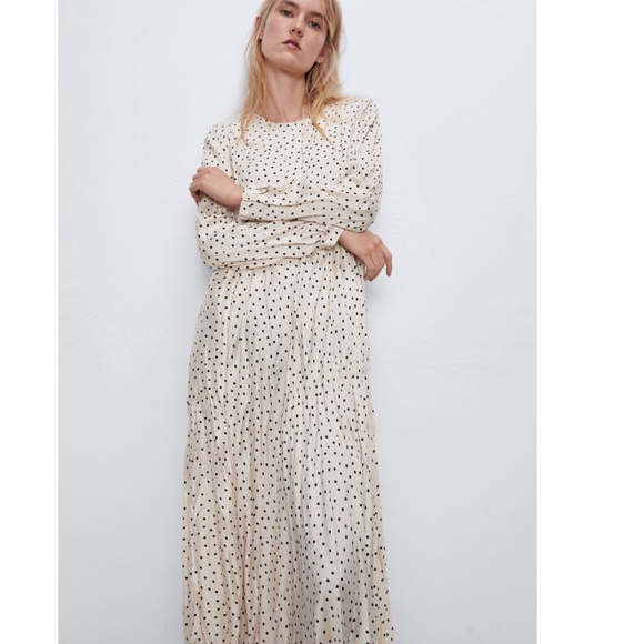 NWT Zara Ecru Wrinkle Looks Dress - Picture 14 of 16